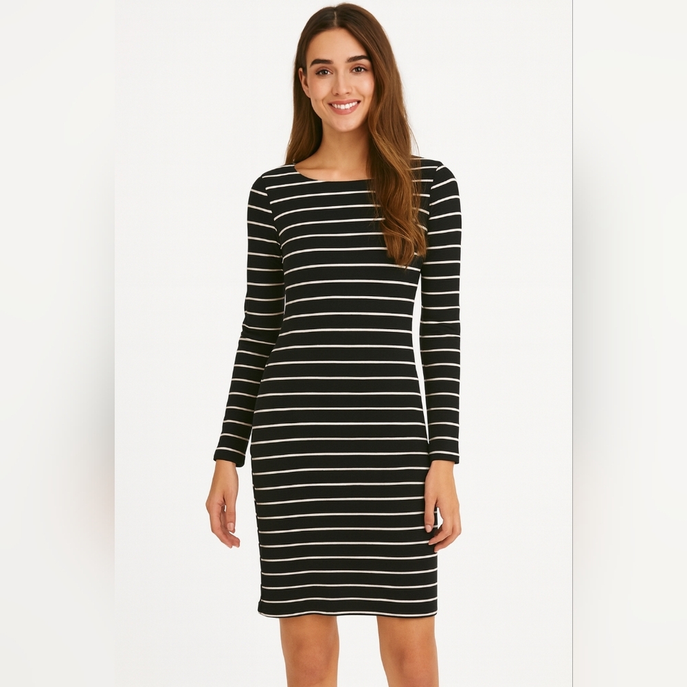 Amuse Society Little Black Stripe Body Fitted Knee Length Womens Dress Size MD